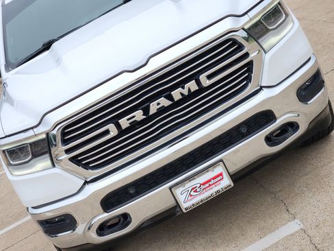 Used 2024 RAM 1500 Laramie AWD/4WD image 14