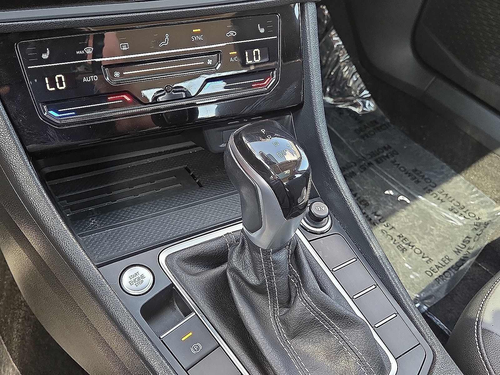 Used 2025 Volkswagen Jetta SE FWD image 23