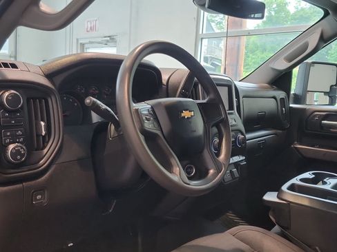 Used 2024 Chevrolet Silverado 2500 Custom w/ Custom Value Package AWD/4WD image 12