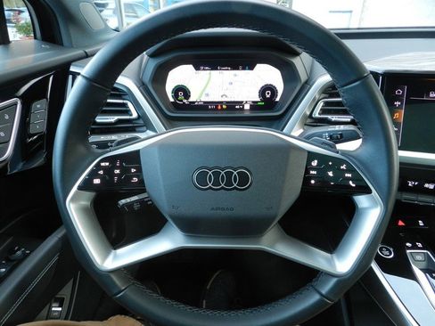 Used 2024 Audi Q4 e-tron Premium Plus w/ Premium Plus image 27