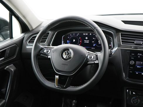 Used 2021 Volkswagen Tiguan SEL w/ 2-Row Tiguan MDO Package AWD/4WD image 14