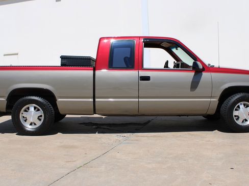 Used 1990 Chevrolet Silverado 1500 2WD Extended Cab image 14