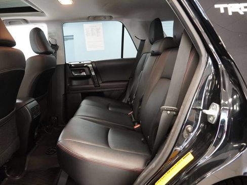 Used 2020 Toyota 4Runner TRD Off-Road Premium w/ Moonroof Package AWD/4WD image 26