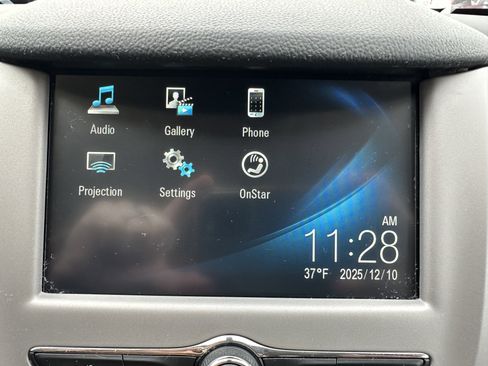 Used 2018 Chevrolet Cruze LS image 16