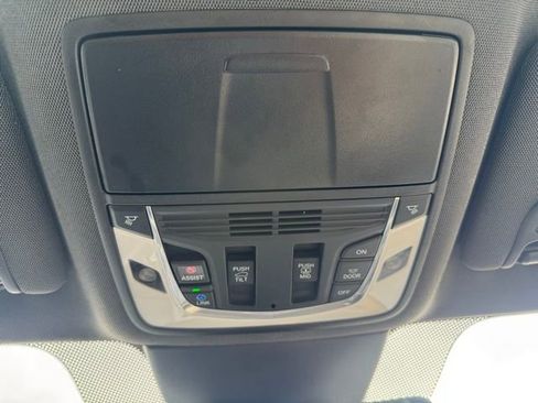 Used 2022 Acura MDX Type S AWD/4WD image 36