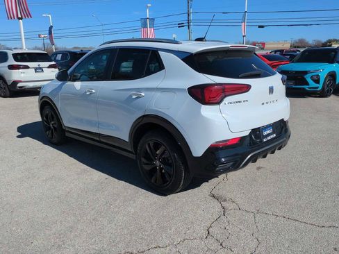 Used 2024 Buick Encore GX Sport Touring image 6