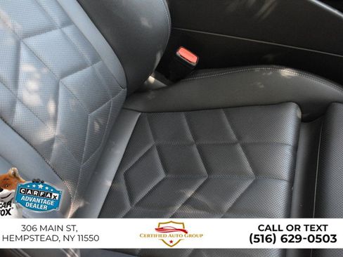 Used 2025 BMW 530i w/ Premium Package RWD image 21