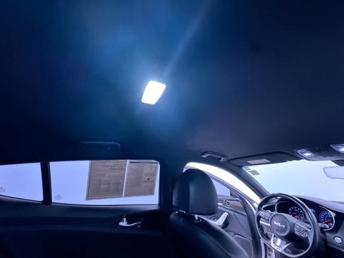 Used 2022 Kia Stinger GT-Line AWD/4WD image 41