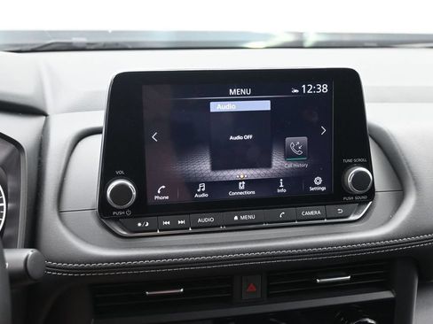 Used 2025 Nissan Rogue SV AWD/4WD image 15