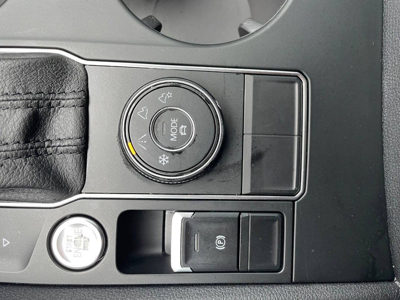 Used 2018 Volkswagen Atlas SE AWD/4WD image 30