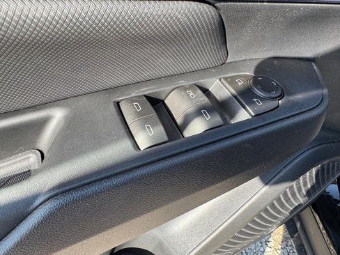 New 2026 Chevrolet Equinox EV LT image 11