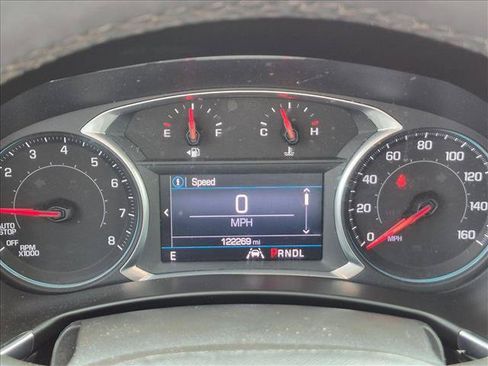 Used 2021 Chevrolet Equinox LT FWD image 9