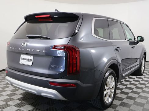Used 2021 Kia Telluride LX image 2