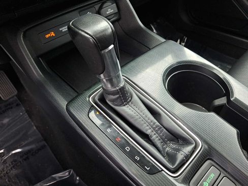 Used 2024 Honda Civic EX-L image 15