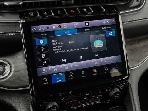 Used 2023 Jeep Grand Cherokee L Limited image 40