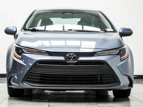 Used 2024 Toyota Corolla LE FWD image 7