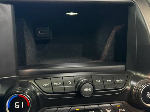 Used 2015 Chevrolet Corvette Z06 w/ 3LZ Preferred Equipment Group RWD image 32