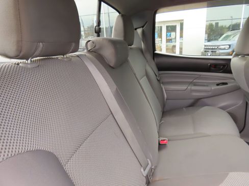 Used 2015 Toyota Tacoma Base w/ TRD Sport Package image 37