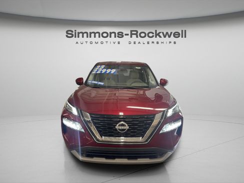 Used 2023 Nissan Rogue SV AWD/4WD image 8