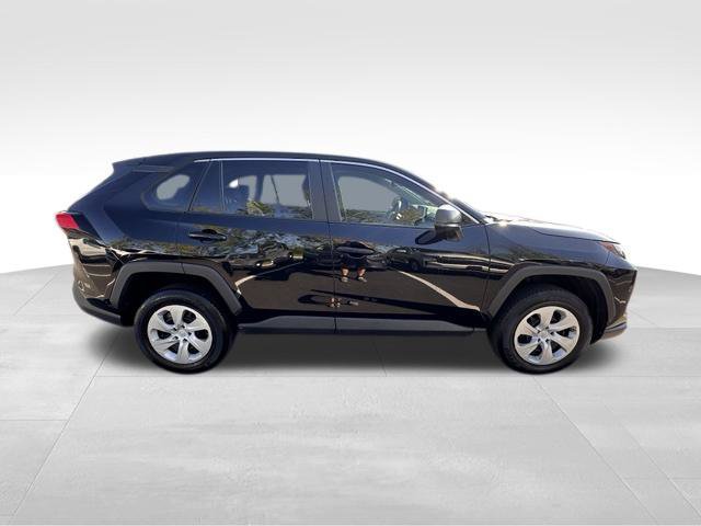 Used 2024 Toyota RAV4 LE FWD image 9