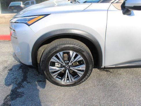 Used 2022 Nissan Rogue SV AWD/4WD image 23