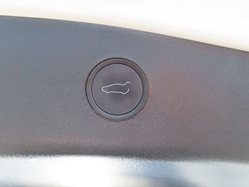 Used 2021 Tesla Model 3 Long Range AWD/4WD image 31