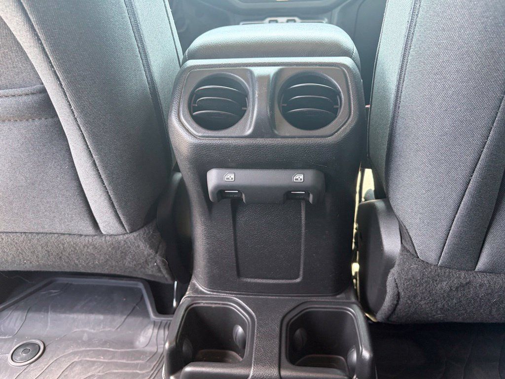 Certified 2024 Jeep Gladiator Sport AWD/4WD image 39