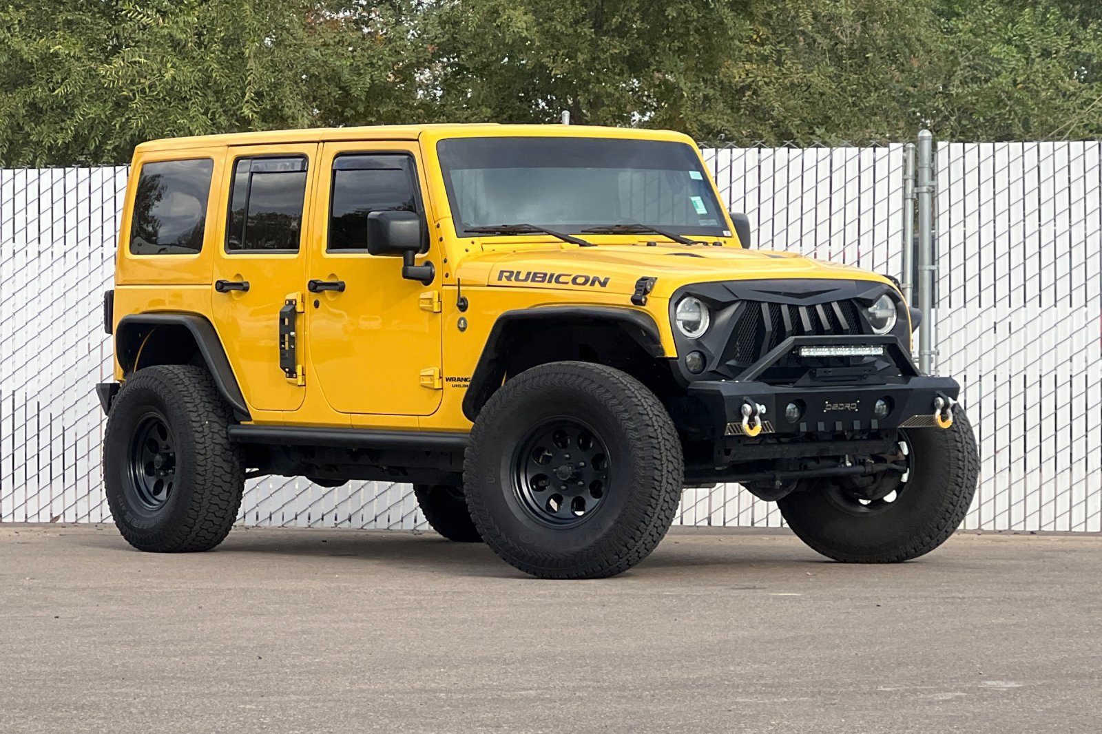 Used 2015 Jeep Wrangler Unlimited Rubicon AWD/4WD image 2