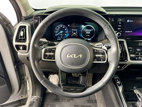 Used 2022 Kia Sorento SX FWD image 11
