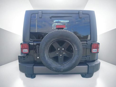 Used 2016 Jeep Wrangler Sport AWD/4WD image 6