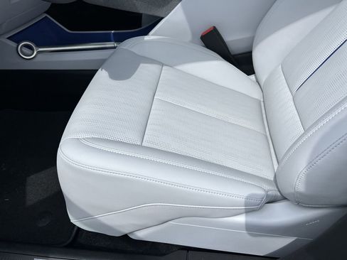 New 2026 Cadillac Optiq Sport 2 image 20