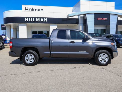 Used 2021 Toyota Tundra SR5 RWD image 2