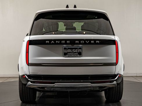 Used 2025 Land Rover Range Rover Autobiography AWD/4WD image 6