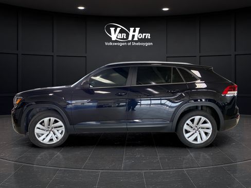 Used 2022 Volkswagen Atlas Cross Sport SE AWD/4WD image 4