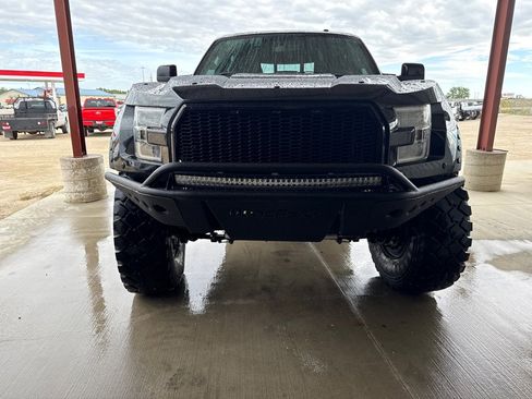 Used 2016 Ford F250 Lariat w/ Chrome Package image 4