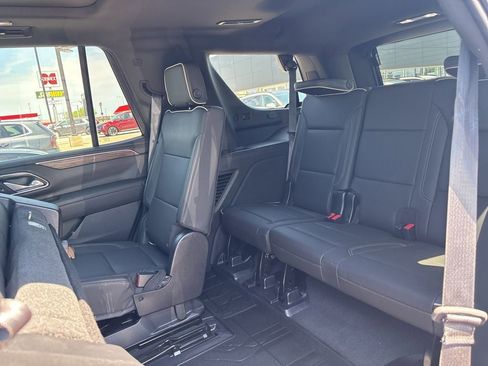 Used 2021 Chevrolet Tahoe Premier AWD/4WD image 31