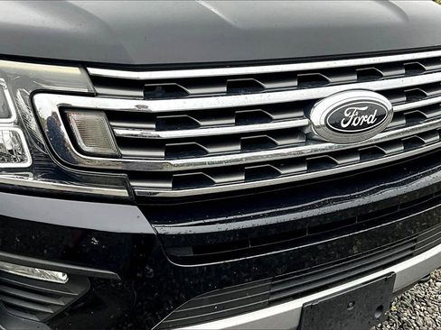 Used 2019 Ford Expedition XLT w/ Equipment Group 202A image 25