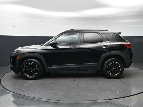 Used 2021 Chevrolet TrailBlazer LT w/ Convenience Package FWD image 8