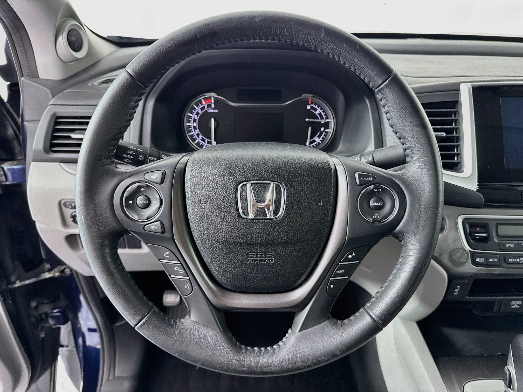 Used 2018 Honda Ridgeline RTL-T image 11