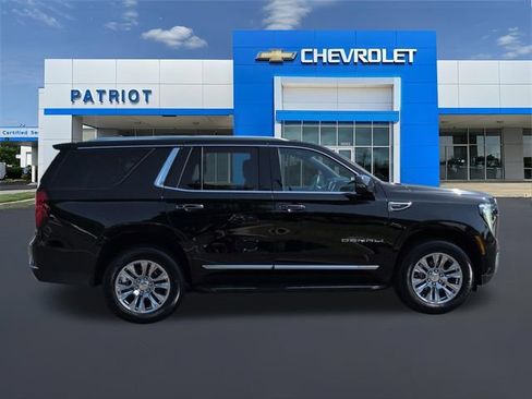 Used 2025 GMC Yukon Denali AWD/4WD image 11