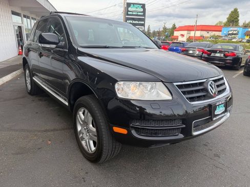 Used 2004 Volkswagen Touareg V8 AWD/4WD image 8