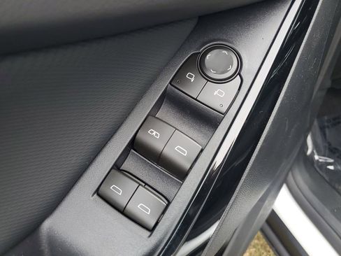 New 2026 Chevrolet Equinox LT w/ LPO, Floor Liner Package image 19