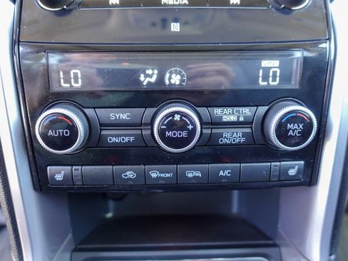 Certified 2021 Subaru Ascent Limited w/ Technology Package AWD/4WD image 19