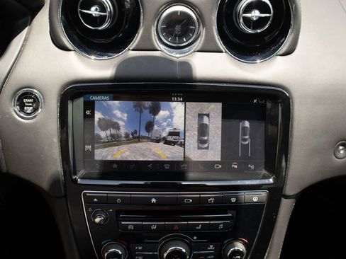 Used 2019 Jaguar XJ L Portfolio RWD image 35
