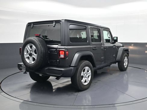 Used 2022 Jeep Wrangler Unlimited Sport AWD/4WD image 7