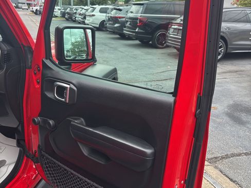 Used 2020 Jeep Wrangler Unlimited Sport image 10