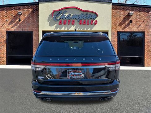 Used 2020 Lincoln Aviator Reserve w/ Equipment Group 201A image 6
