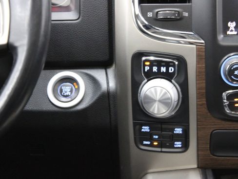 Used 2013 RAM 1500 Laramie w/ Convenience Group image 30