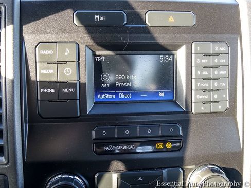 Used 2019 Ford F550 2WD Regular Cab Super Duty image 11