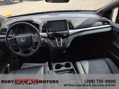 Used 2023 Honda Odyssey Sport image 10